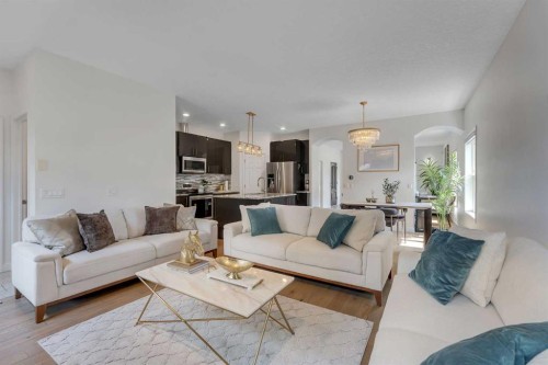 3409 2 Street Nw, Calgary, AB - Indoor Photo Showing Living Room