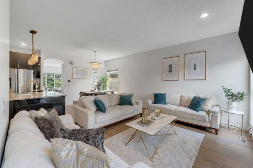 3409 2 Street Nw, Calgary, AB - Indoor Photo Showing Living Room