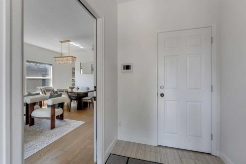 3409 2 Street Nw, Calgary, AB - Indoor Photo Showing Other Room