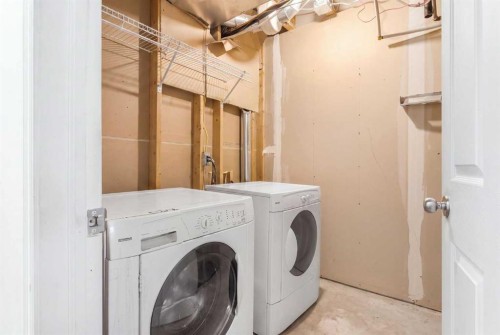 3409 2 Street Nw, Calgary, AB - Indoor Photo Showing Laundry Room