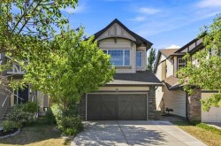 82 Brightonwoods Green SECalgary, AB T2Z 0V8
