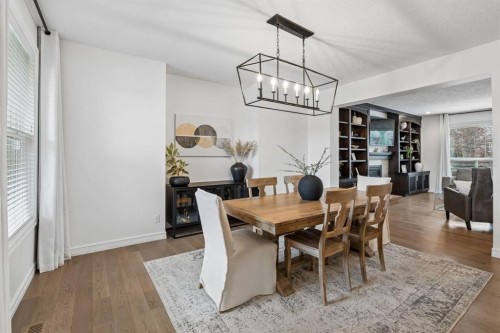 46 Aspenshire Place Sw, Calgary, AB - Indoor Photo Showing Dining Room