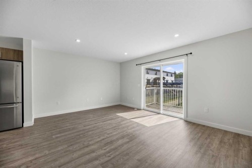 3 Park Lane, Didsbury, AB - Indoor Photo Showing Other Room