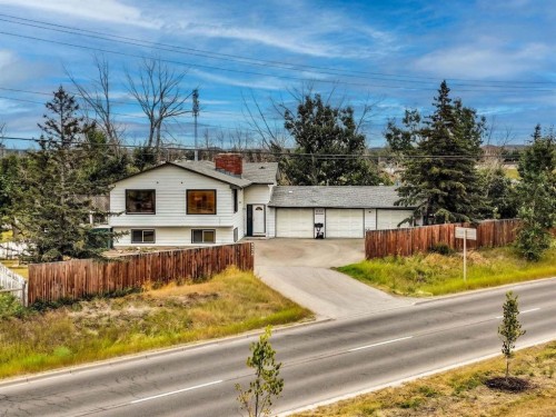 5020 80 Avenue Ne, Calgary, AB - Outdoor