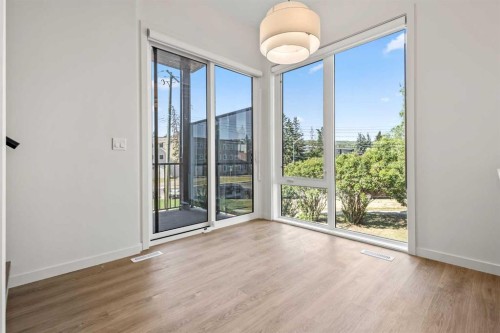6110 Bowwood Drive Nw, Calgary, AB - Indoor Photo Showing Other Room