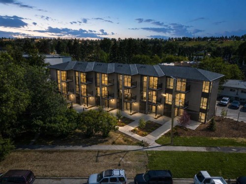6110 Bowwood Drive Nw, Calgary, AB - Outdoor