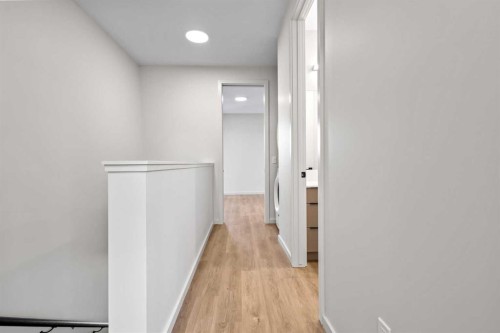 6110 Bowwood Drive Nw, Calgary, AB - Indoor Photo Showing Other Room