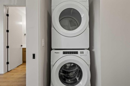 6110 Bowwood Drive Nw, Calgary, AB - Indoor Photo Showing Laundry Room