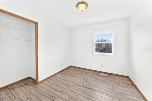 15 Coventry Link Ne, Calgary, AB 