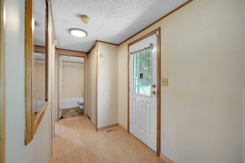 169 Erin Woods Circle Se, Calgary, AB - Indoor Photo Showing Other Room
