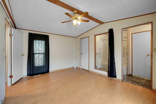 169 Erin Woods Circle Se, Calgary, AB - Indoor Photo Showing Other Room