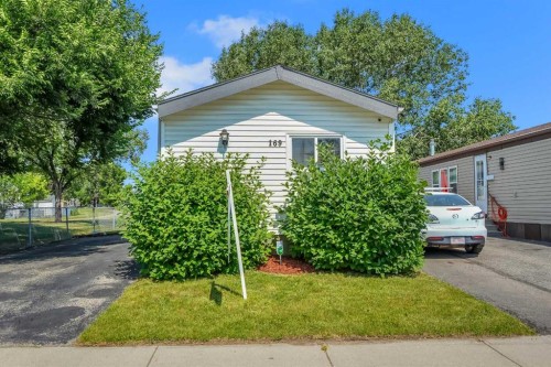 169 Erin Woods Circle Se, Calgary, AB - Outdoor