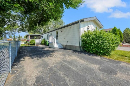 169 Erin Woods Circle Se, Calgary, AB - Outdoor