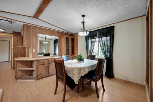 169 Erin Woods Circle Se, Calgary, AB - Indoor Photo Showing Dining Room