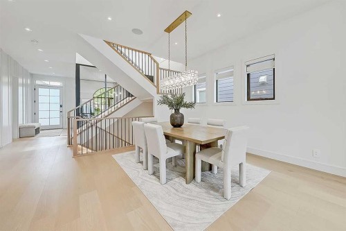 623 18 Avenue Nw, Calgary, AB - Indoor Photo Showing Dining Room