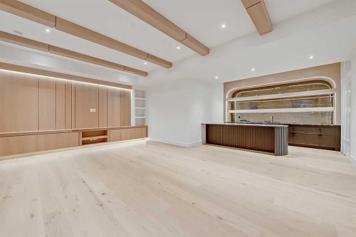 623 18 Avenue Nw, Calgary, AB - Indoor Photo Showing Other Room
