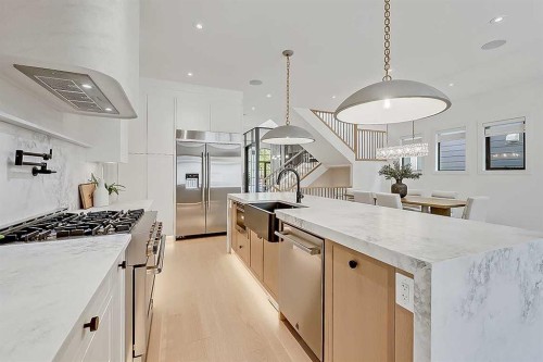 623 18 Avenue Nw, Calgary, AB - Indoor Photo Showing Kitchen With Upgraded Kitchen
