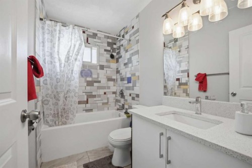731 Maryvale Way Ne, Calgary, AB - Indoor Photo Showing Bathroom