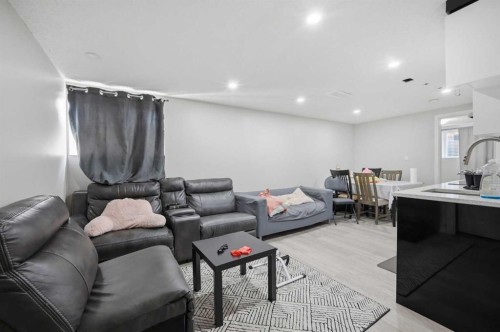 731 Maryvale Way Ne, Calgary, AB - Indoor