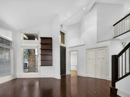 2724 Signal Ridge View Sw, Calgary, AB - Indoor Photo Showing Other Room