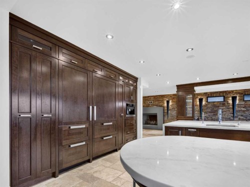 2724 Signal Ridge View Sw, Calgary, AB - Indoor Photo Showing Other Room