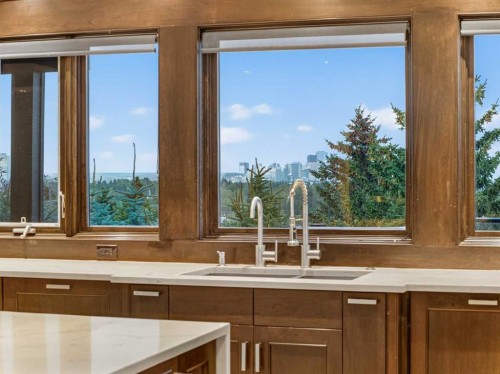 2724 Signal Ridge View Sw, Calgary, AB - Indoor Photo Showing Kitchen With Double Sink