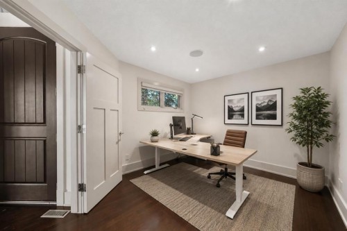 2724 Signal Ridge View Sw, Calgary, AB - Indoor Photo Showing Office