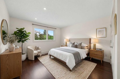 2724 Signal Ridge View Sw, Calgary, AB - Indoor Photo Showing Bedroom