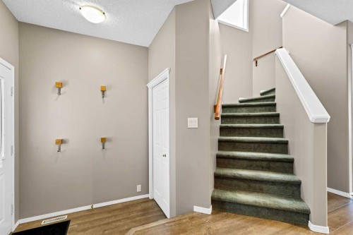 152 Covewood Green Ne, Calgary, AB - Indoor Photo Showing Other Room