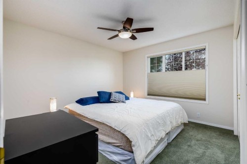 152 Covewood Green Ne, Calgary, AB - Indoor Photo Showing Bedroom