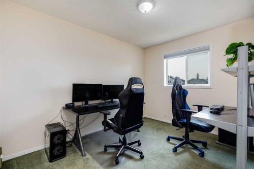 152 Covewood Green Ne, Calgary, AB - Indoor Photo Showing Office