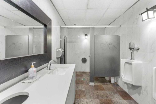 4014 Macleod Trail South, Calgary, AB 