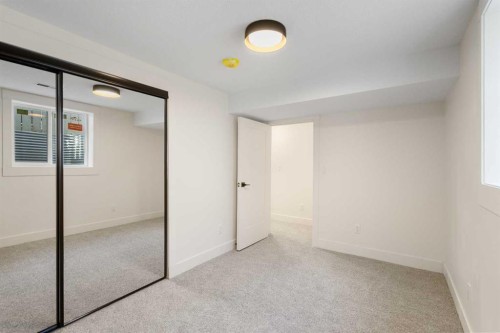 4812 Verona Drive Nw, Calgary, AB - Indoor Photo Showing Other Room