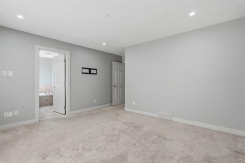 7 Copperleaf Terrace Se, Calgary, AB - Indoor Photo Showing Other Room