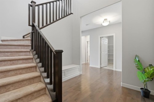 7 Copperleaf Terrace Se, Calgary, AB - Indoor Photo Showing Other Room