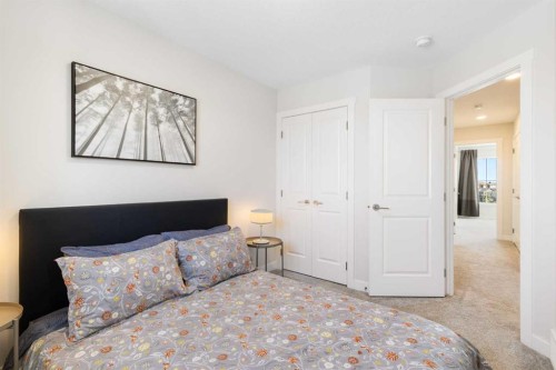 251 Lucas Boulevard Nw, Calgary, AB - Indoor Photo Showing Bedroom