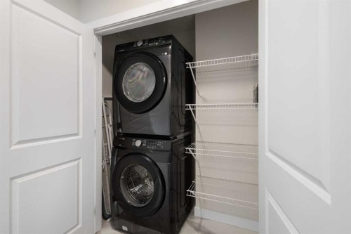 251 Lucas Boulevard Nw, Calgary, AB - Indoor Photo Showing Laundry Room