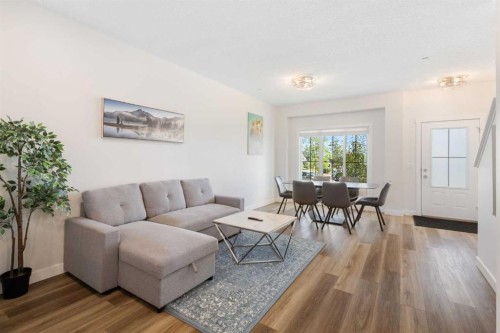 251 Lucas Boulevard Nw, Calgary, AB - Indoor Photo Showing Living Room