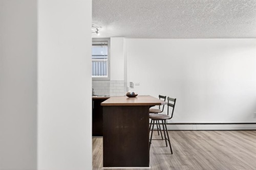 103-1333 13 Avenue Sw, Calgary, AB - Indoor Photo Showing Other Room