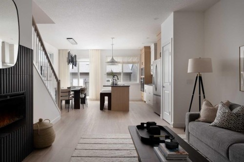 198 Starling Boulevard Nw, Calgary, AB - Indoor