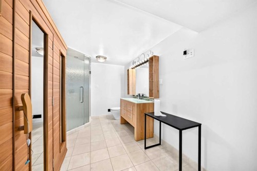 1376 Lake Sylvan Drive Se, Calgary, AB - Indoor Photo Showing Other Room