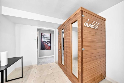 1376 Lake Sylvan Drive Se, Calgary, AB -  Photo Showing Other Room