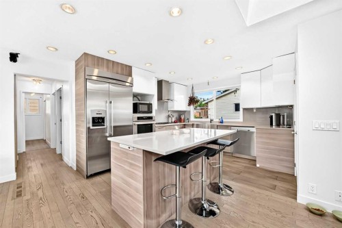 1376 Lake Sylvan Drive Se, Calgary, AB - Indoor Photo Showing Kitchen With Stainless Steel Kitchen With Upgraded Kitchen