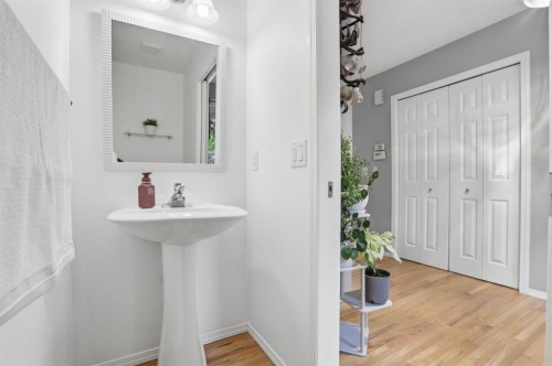 450 Elgin Way Se, Calgary, AB - Indoor