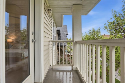 450 Elgin Way Se, Calgary, AB - Outdoor With Exterior