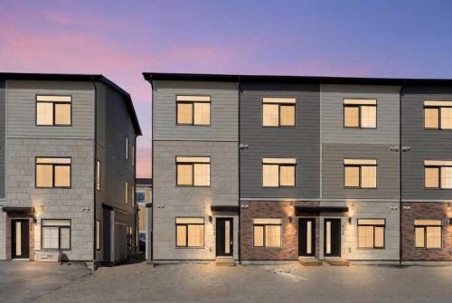 407-156 Park Street  Cochrane, AB T4C 3H3