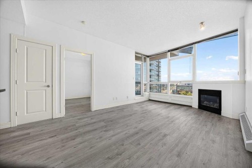 904-55 Spruce Place Sw, Calgary, AB - Indoor Photo Showing Bedroom