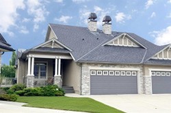 66 Evercreek Bluffs View SW Calgary, AB T2Y 4V6