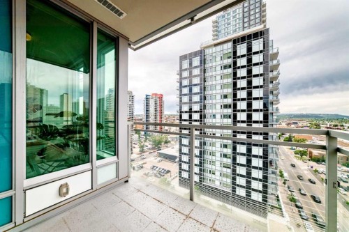 1204-901 10 Avenue Sw, Calgary, AB - Outdoor