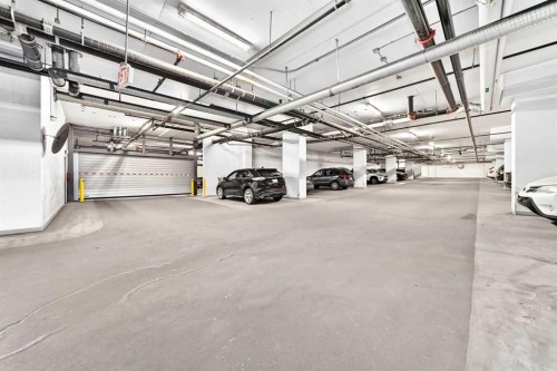 1204-901 10 Avenue Sw, Calgary, AB - Indoor Photo Showing Garage